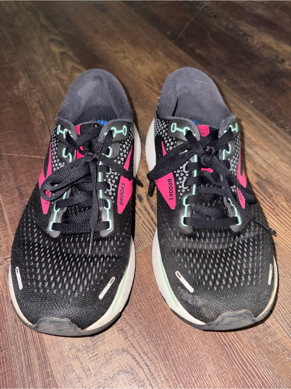 Brooks Women's Black Running Shoes with Pink and Mint Details - Picture 2 of 7